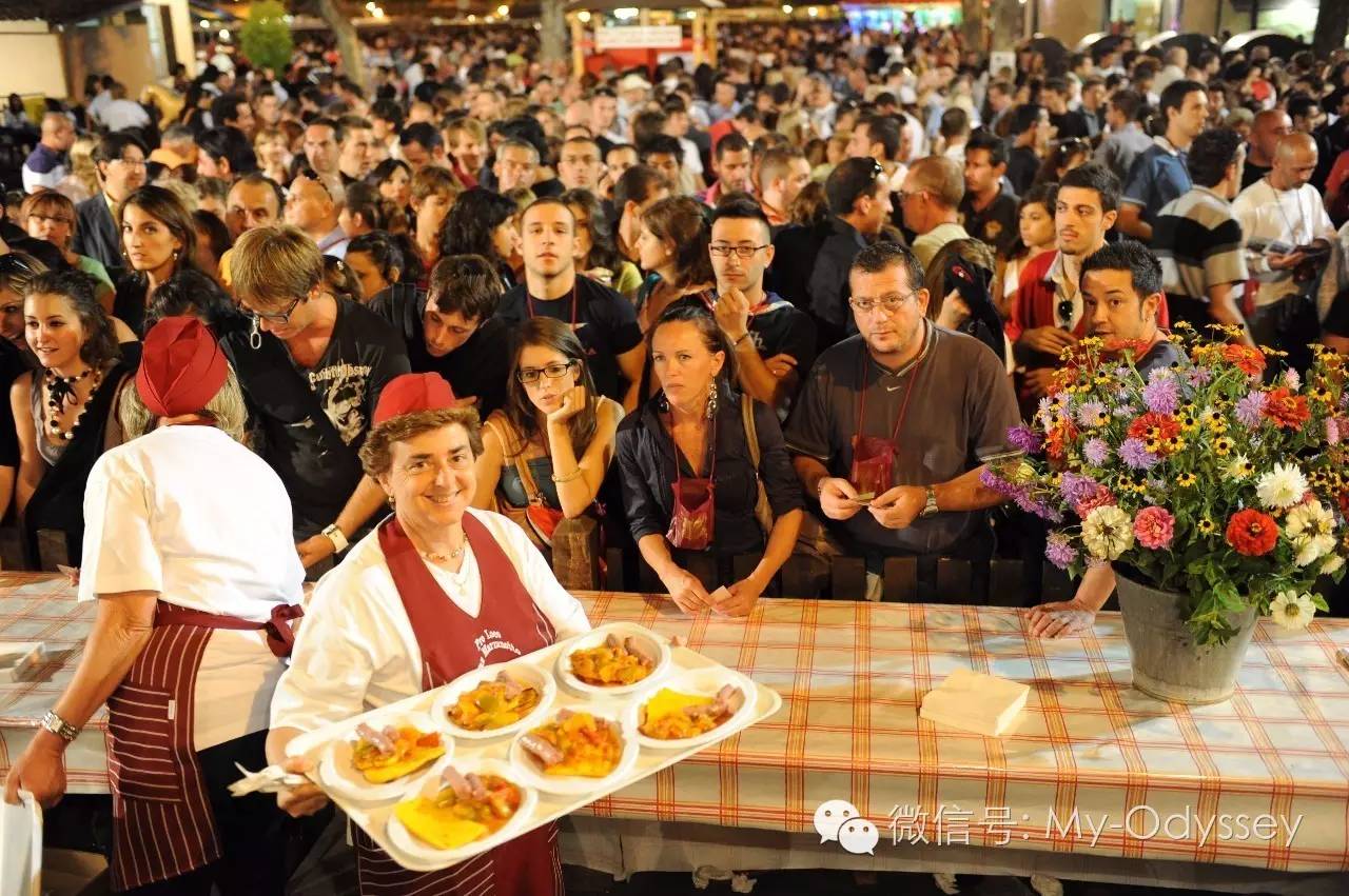 意大利丰收的节庆丰盛的街边小吃
